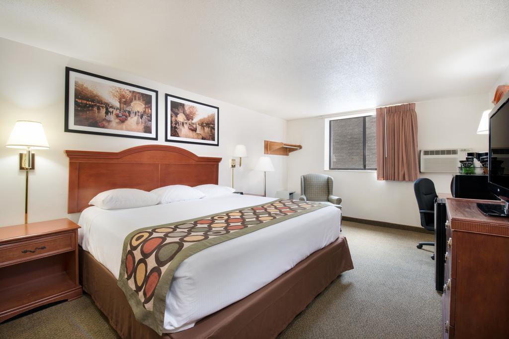 Serena Inn & Suites Of Rapid City Eksteriør billede
